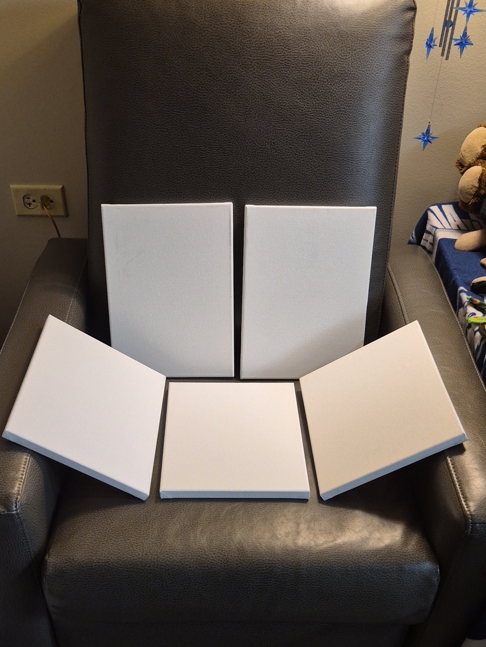 White Canvas Panel Set - Five Blank Panels. Good Condition! Brand Unknown.